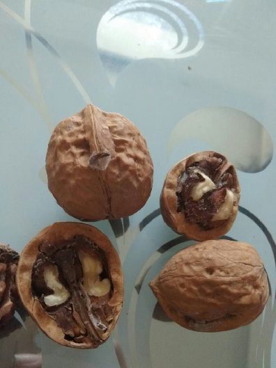 拼多多网上购买小吃街公司的薄皮核桃什么质量？
